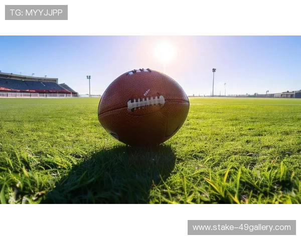 足球球星奔跑的魅力与速度揭秘：从场上闪耀到日常训练的运动力学分析